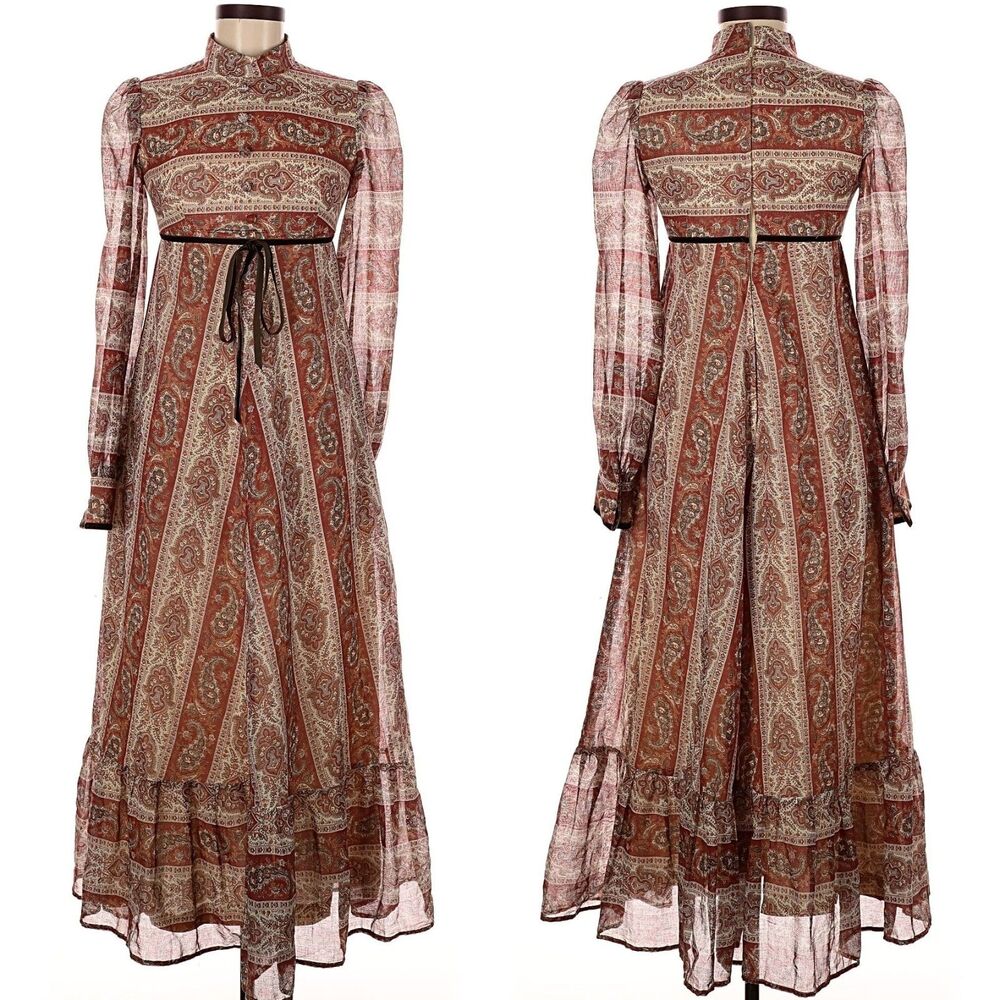 Vintage 1970s Floral Gown Maxi Dress Prairie Cottagecore Victorian Neckline 12